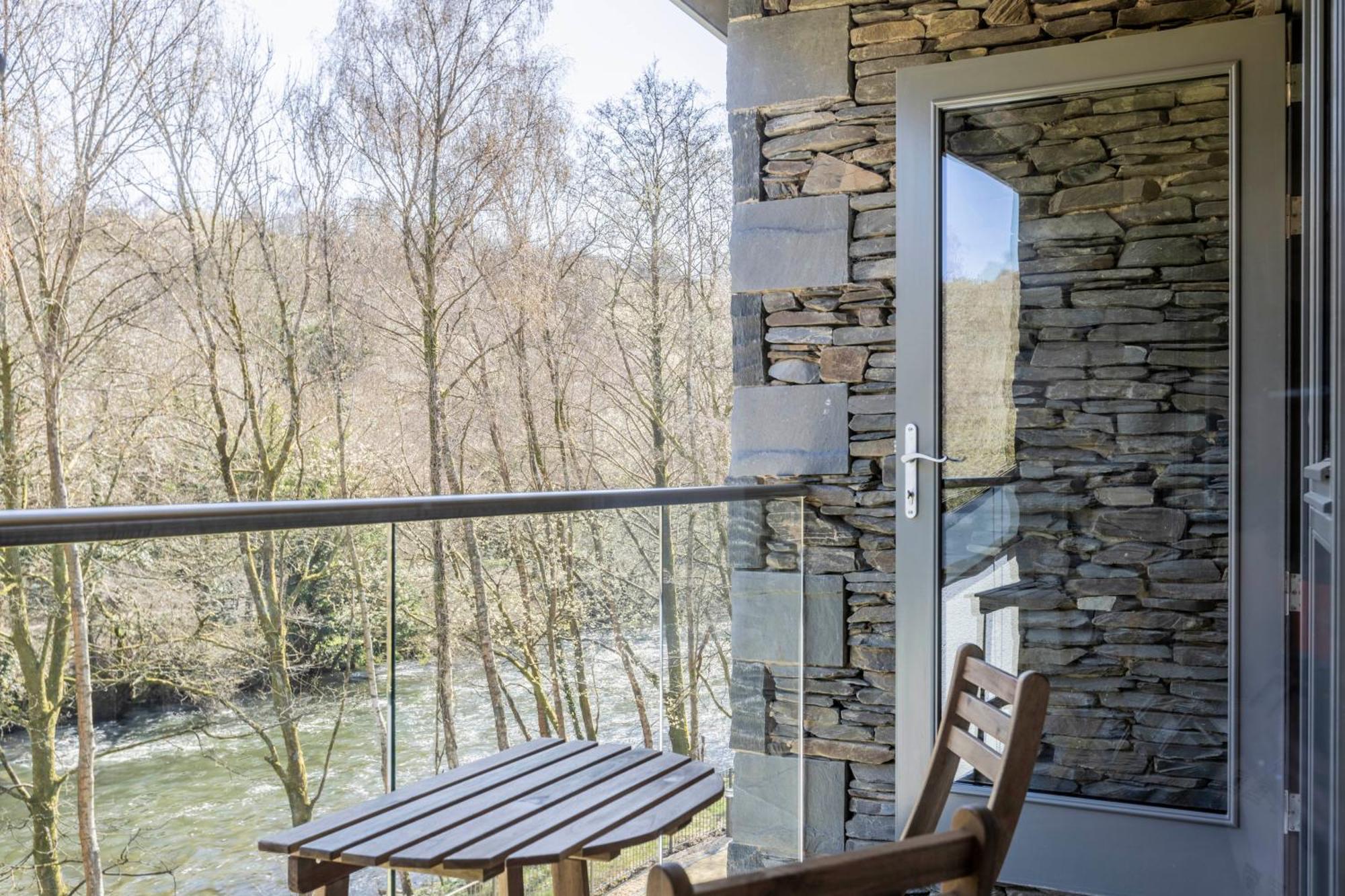Apartments In Lake District Backbarrow Bagian luar foto