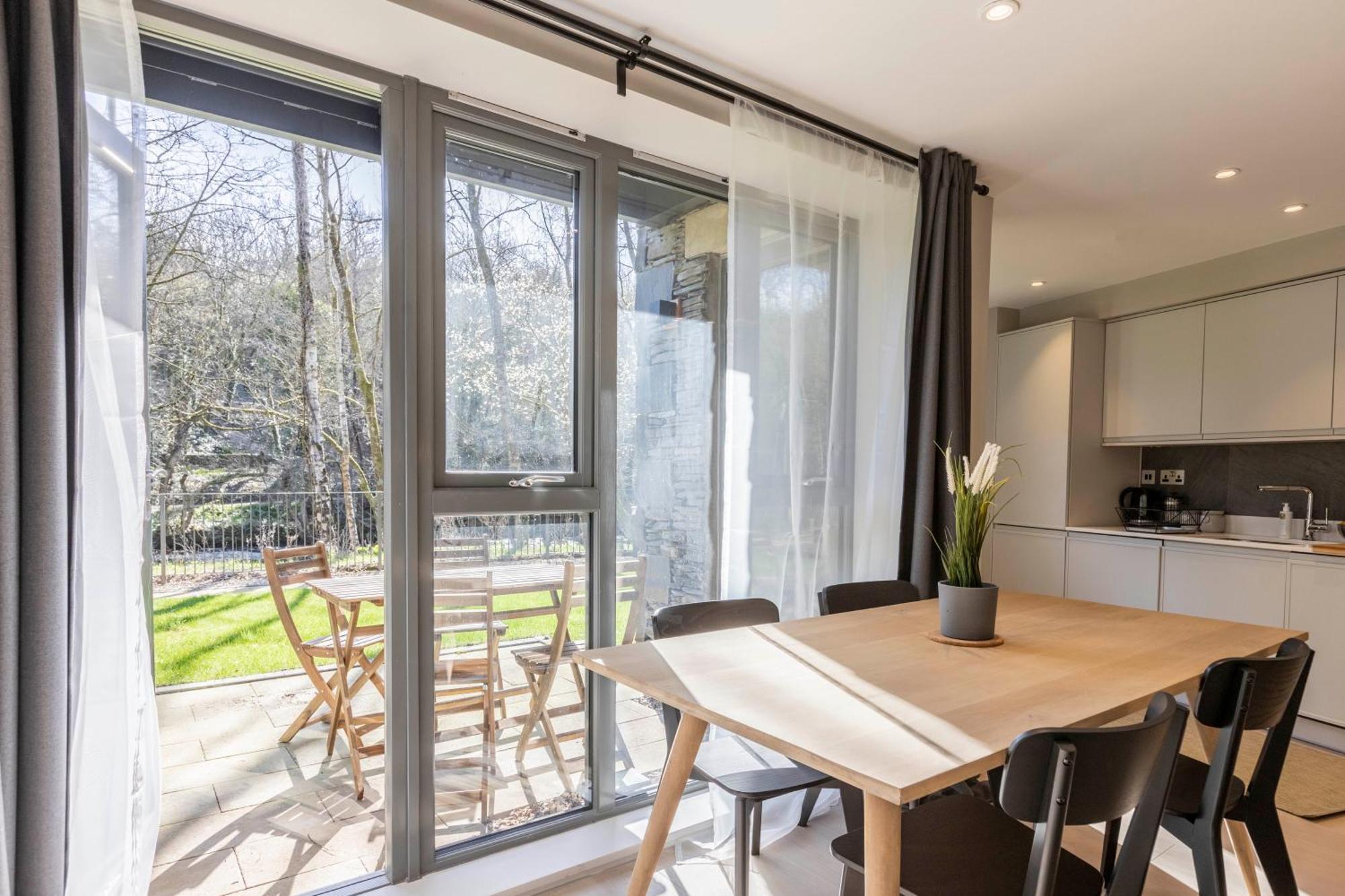 Apartments In Lake District Backbarrow Bagian luar foto